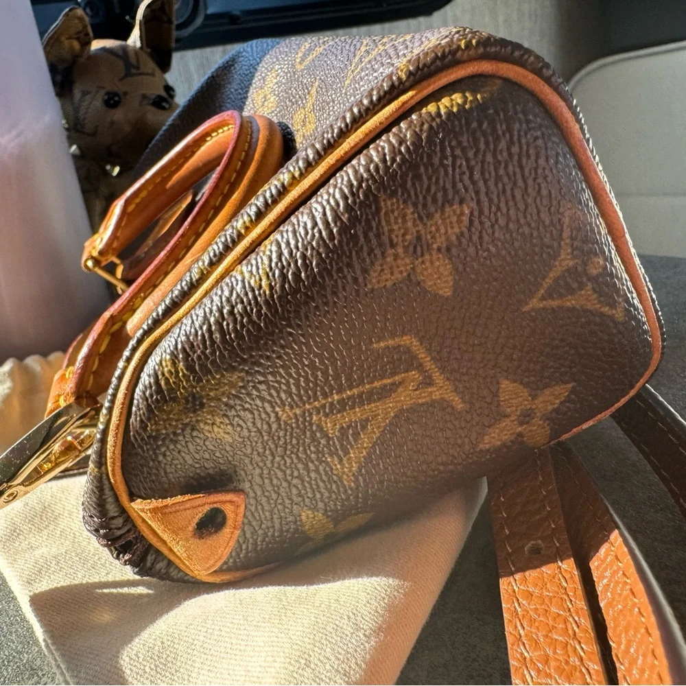 ❌SOLD❌ Louis Vuitton Monogram Nano Speedy, Authenticated & EXCELLENT Condn. - Picture 10 of 12